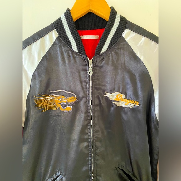 Vintage Dragon Bomber Jacket, size small - Picture 4 of 7